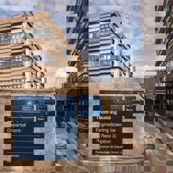 Thom building