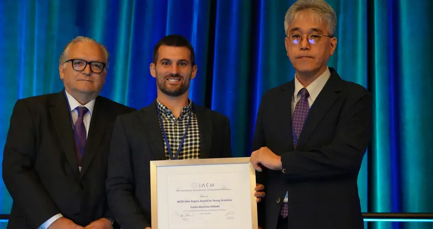 Professor of Engineering Science Emilio Martínez-Pañeda has been awarded the IACM John Argyris Award for Young Scientists, a biannual award given by the International Association for Computational Mechanics (IACM) to recognize ‘outstanding achievements’ in the field of computational mechanics